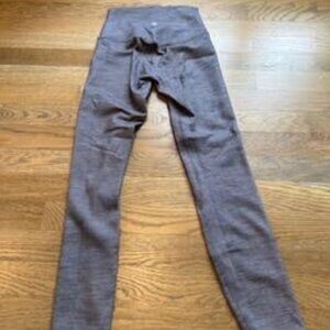 LuLuLemon Womens Grey thicker leggins/pants Size 2